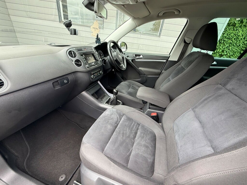 Volkswagen Tiguan 2.0 Match Tdi Bluemotion Technology 139 Bhp Grey #19