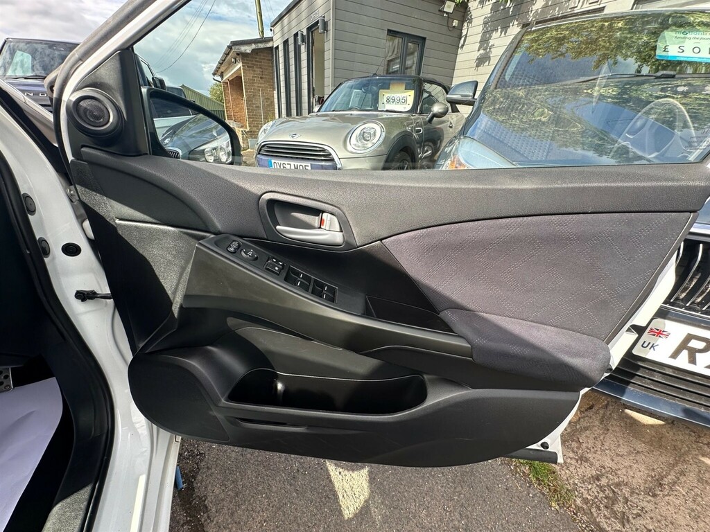 Honda Civic 1.4 I-vtec Se 5-Door 1 Lady Owner Silver #27