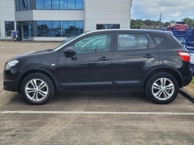 Nissan Qashqai Tekna Dci White #4