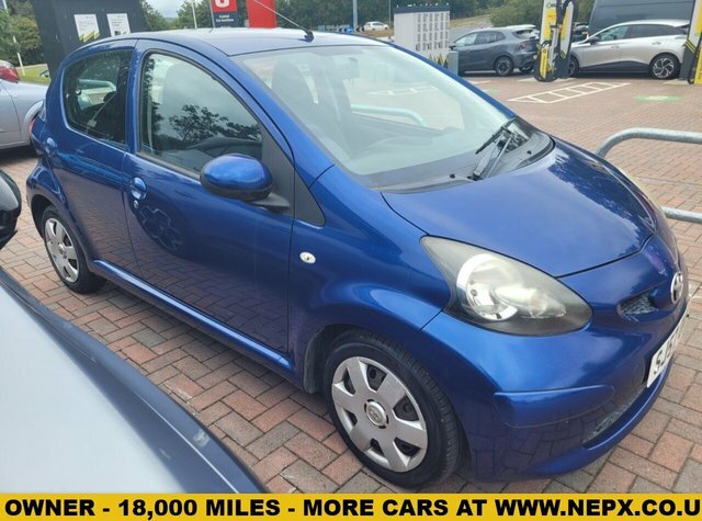 Toyota Aygo Vvt-i Blue Hatchback Blue