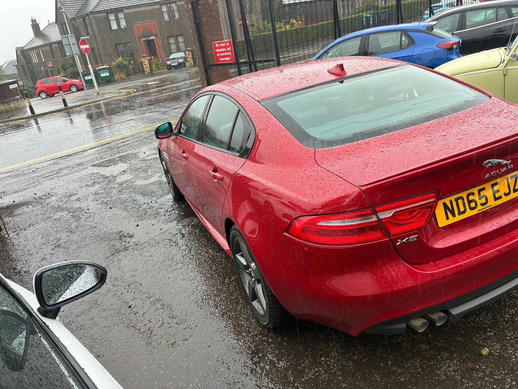 Jaguar XE 2.0D R-sport Saloon Euro 6 Ss Red #5