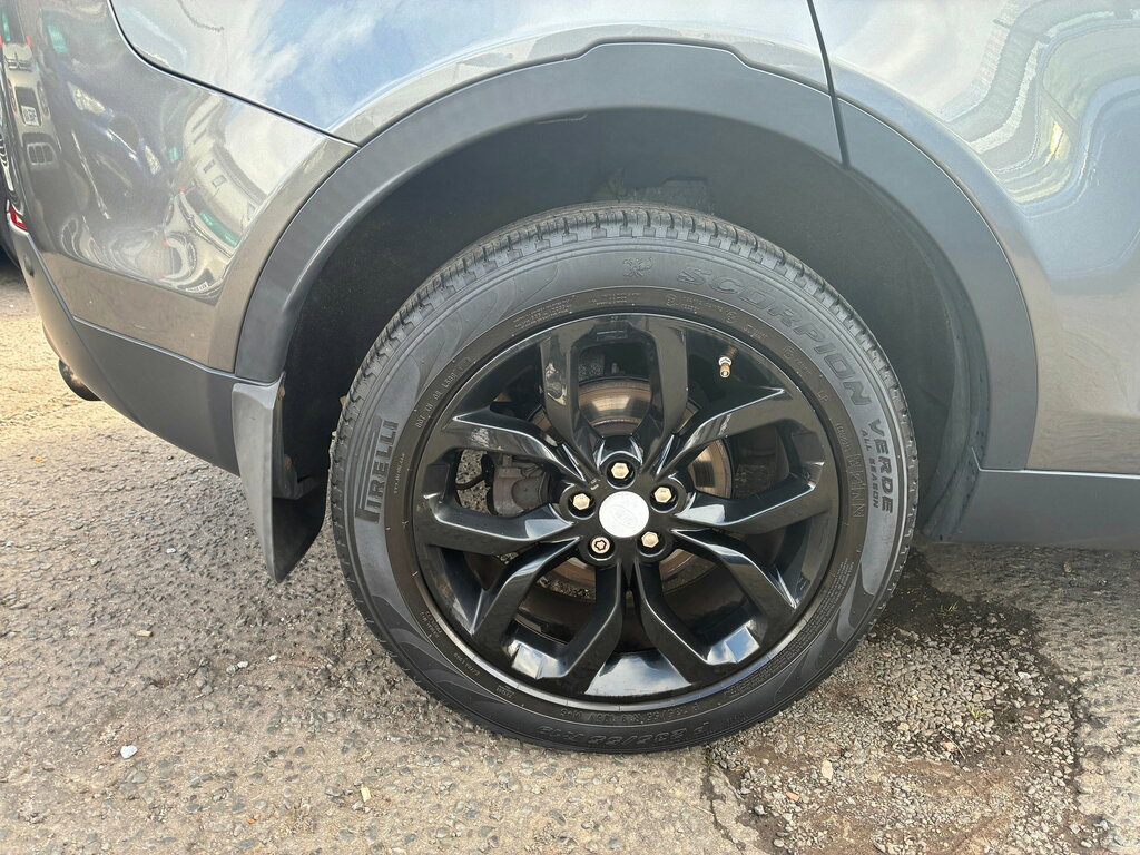 Land Rover Discovery Sport 2L Se Tech White #11