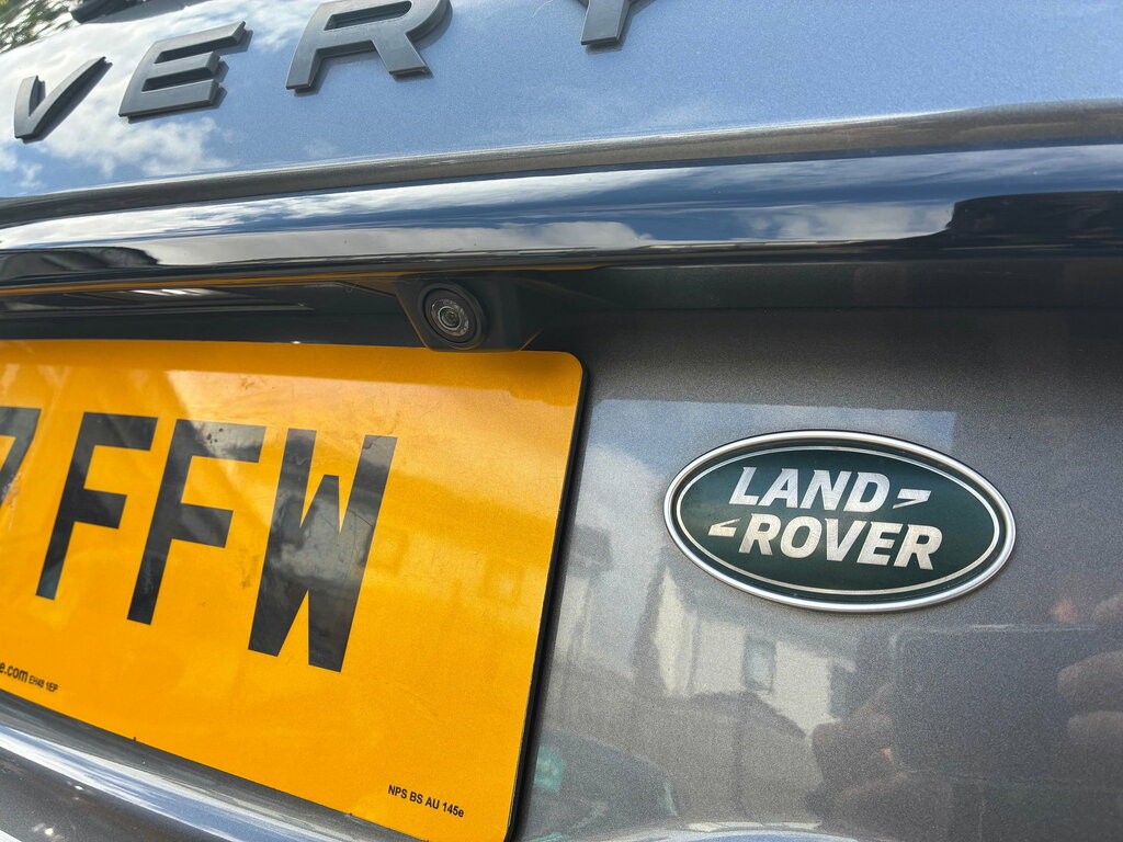 Land Rover Discovery Sport 2L Se Tech White #16