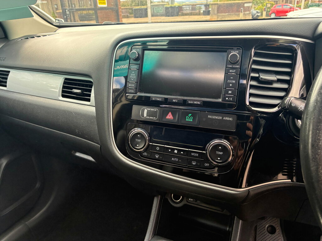 Mitsubishi Outlander 2.2 Di-d Gx3 4Wd Euro 6 Black #16