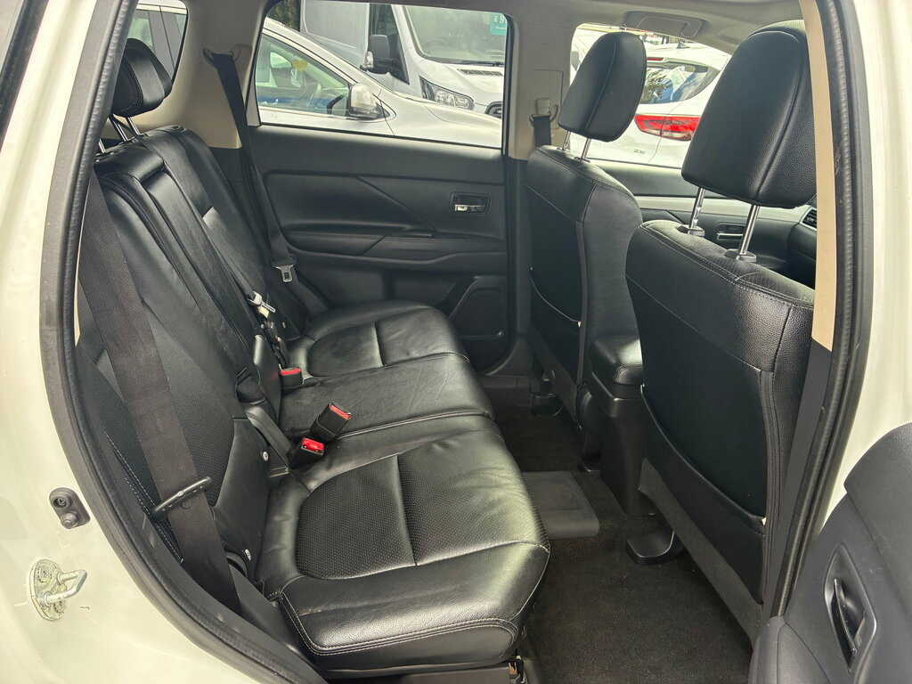 Mitsubishi Outlander 2.2 Di-d Gx3 4Wd Euro 6 Black #23