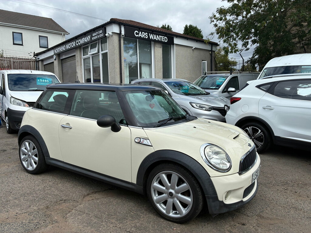 Mini Hatch 1.6 Cooper S Hatchback Steptronic Euro White