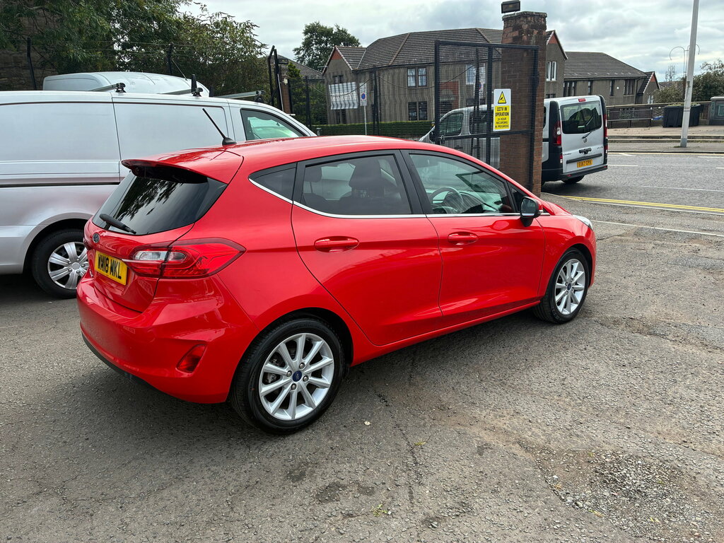 Ford Fiesta 1.0T Ecoboost Titanium Hatchback Red #4
