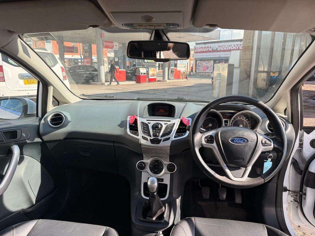 Ford Fiesta Hatchback 1.4 Tdci Zetec 201010 Blue #10