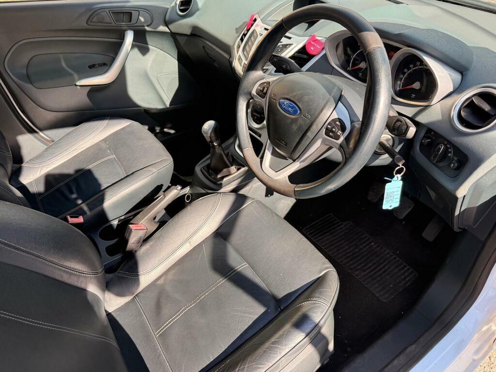 Ford Fiesta Hatchback 1.4 Tdci Zetec 201010 Blue #12