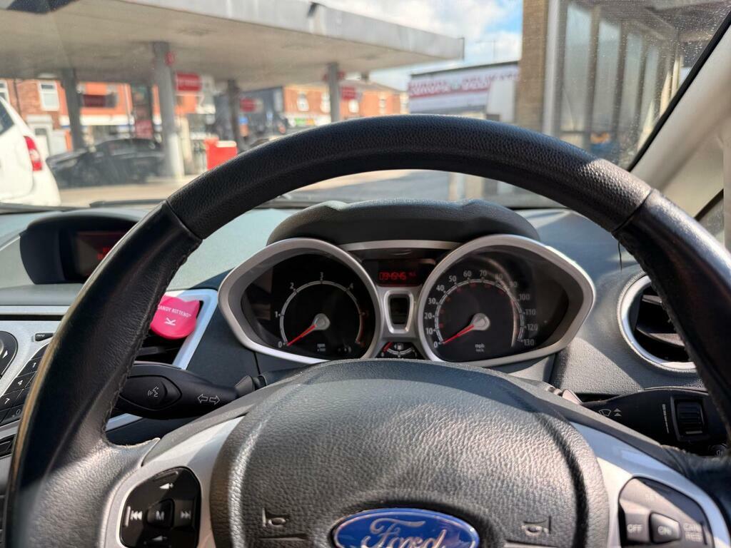 Ford Fiesta Hatchback 1.4 Tdci Zetec 201010 Blue #11