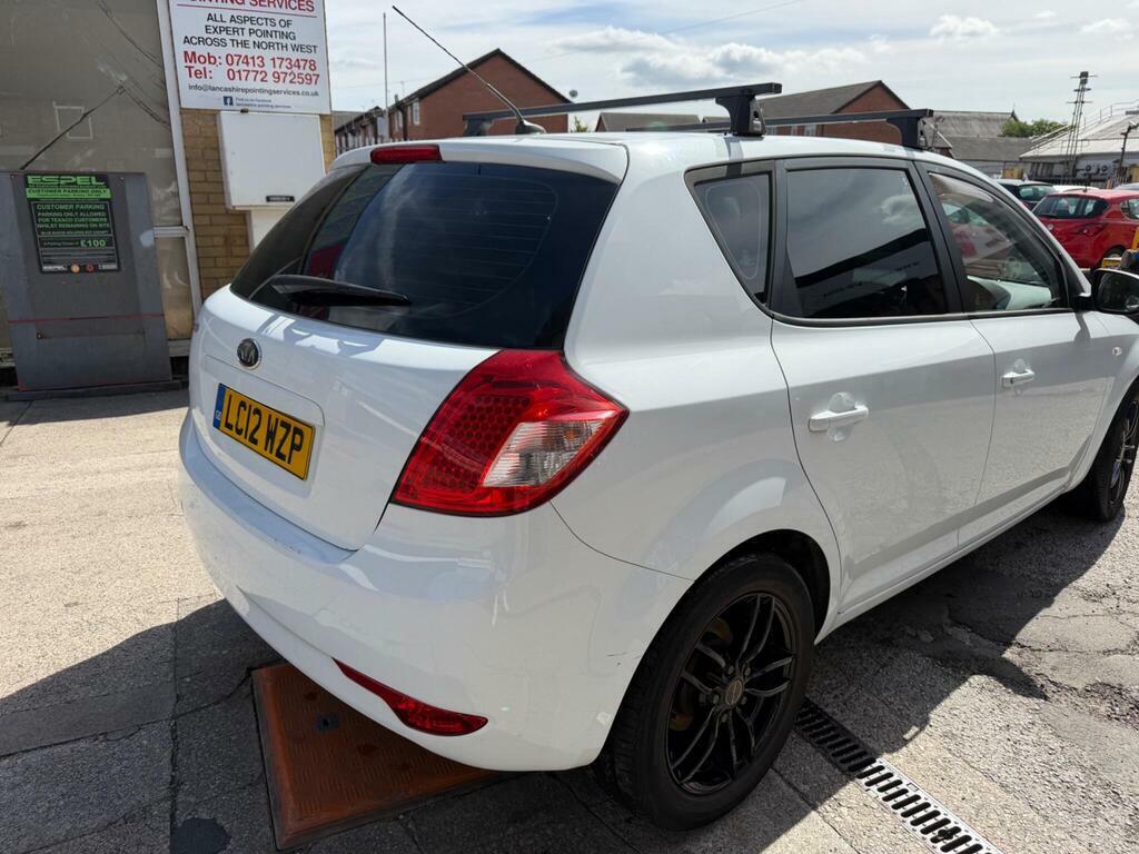 Kia Ceed 1.4 1 Euro 5 White #6