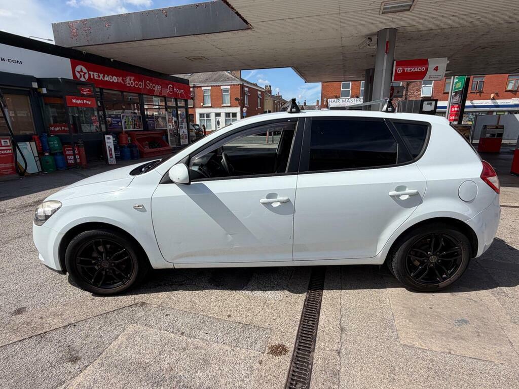 Kia Ceed 1.4 1 Euro 5 White #4