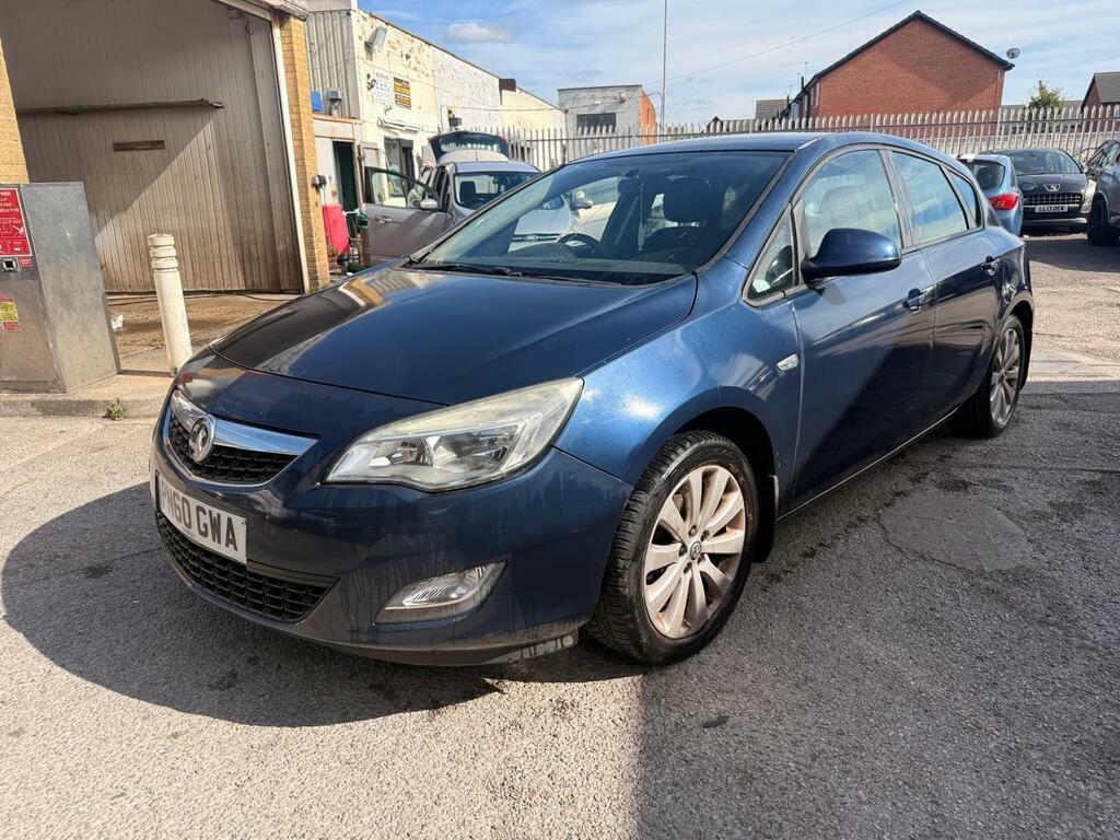 Vauxhall Astra 2010 1.6 Vvt 16V Sri Sport Hatch Black #3