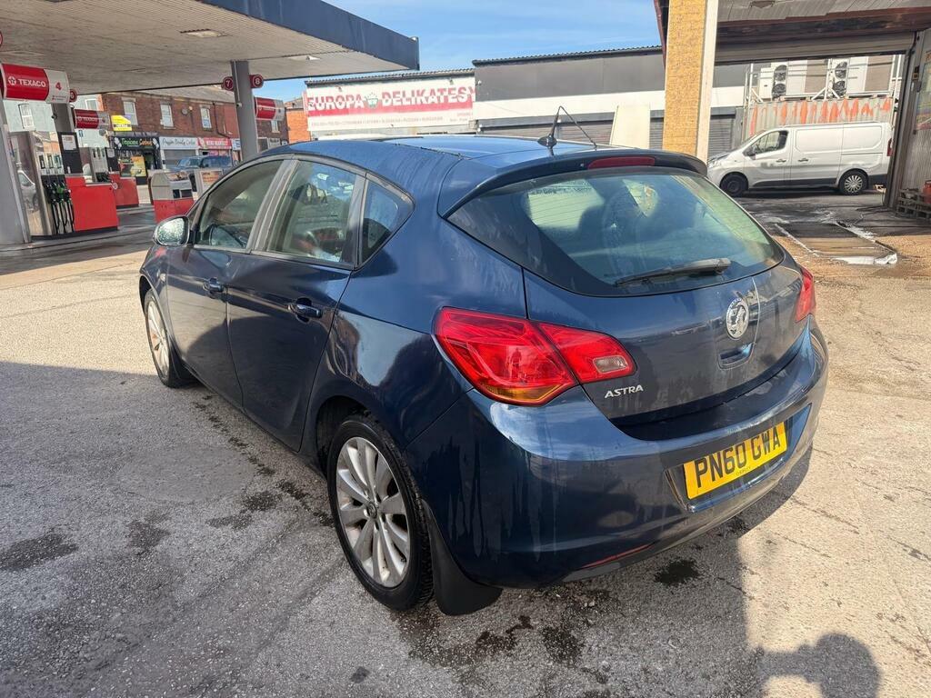 Vauxhall Astra 2010 1.6 Vvt 16V Sri Sport Hatch Black #6