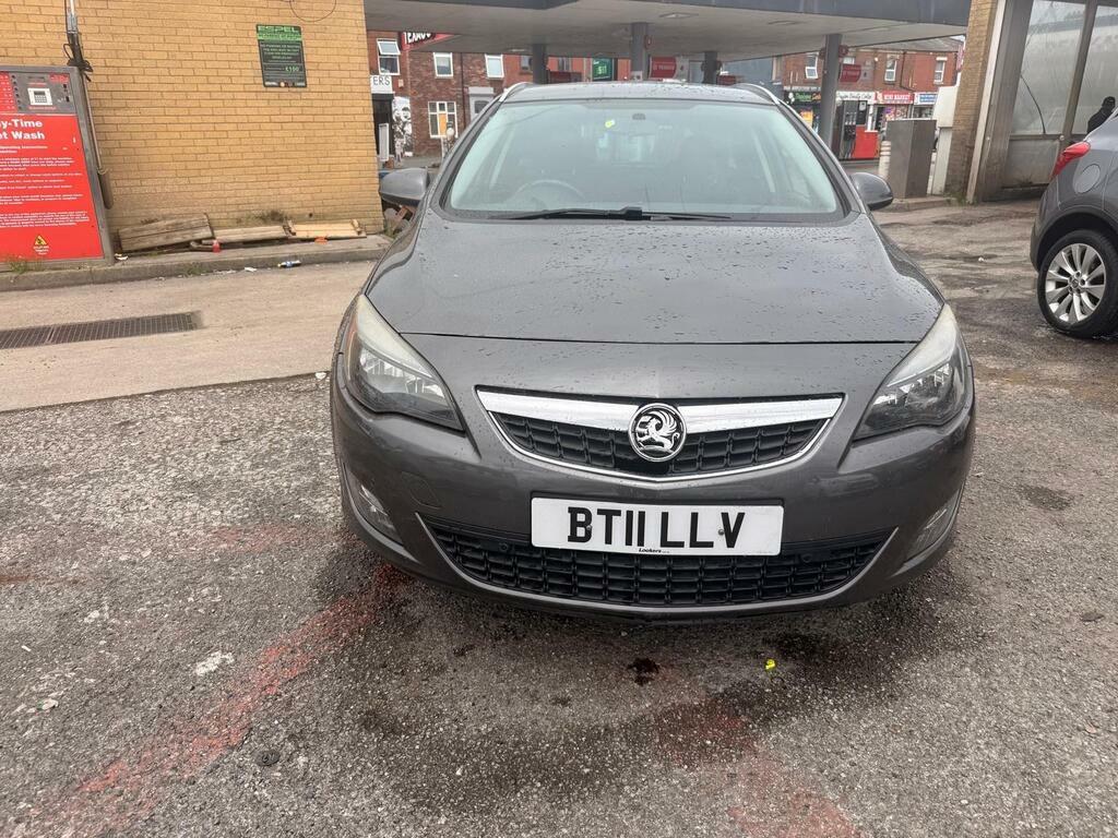 Vauxhall Astra 1.6 16V Se Sports Tourer Euro 5 White #2