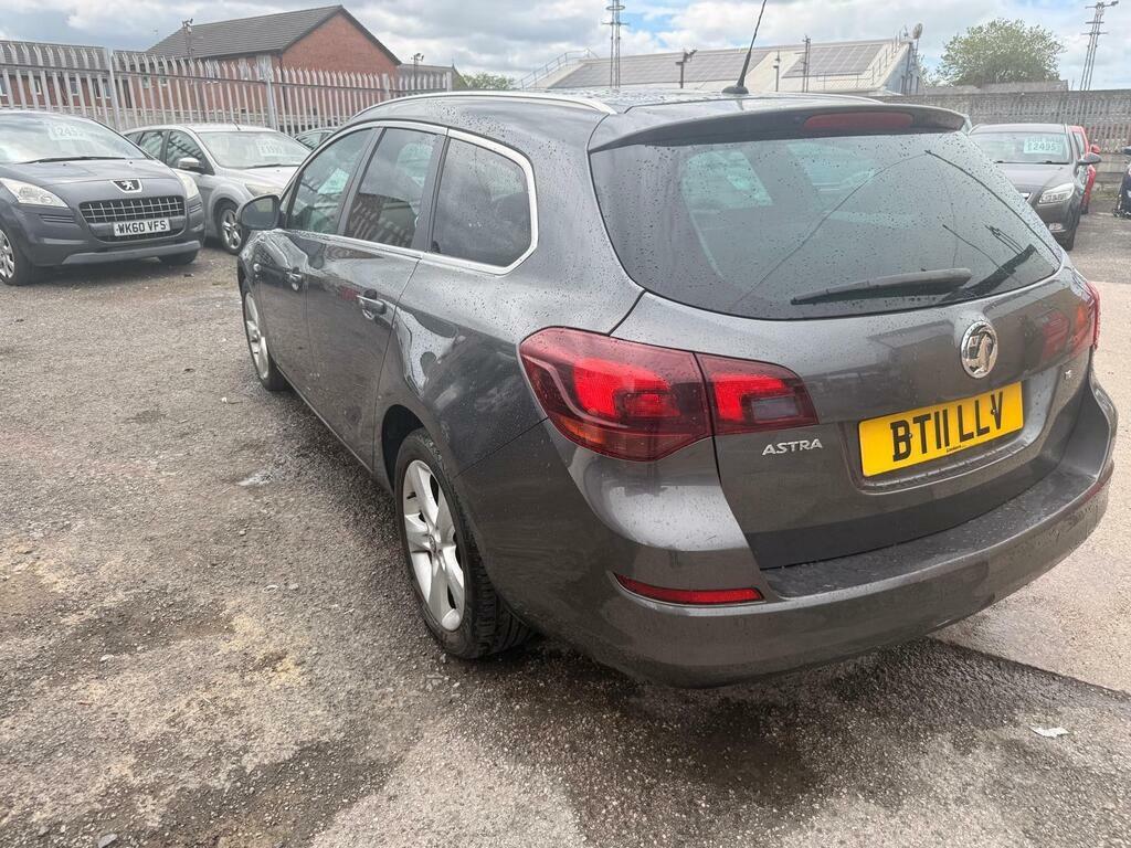 Vauxhall Astra 1.6 16V Se Sports Tourer Euro 5 White #6