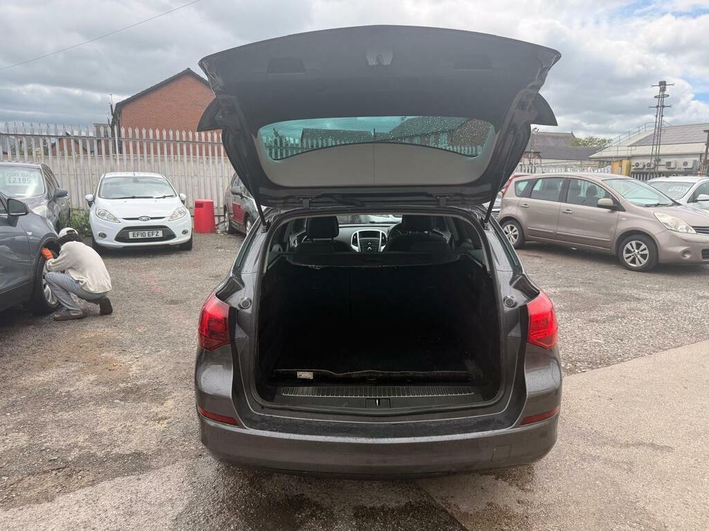 Vauxhall Astra 1.6 16V Se Sports Tourer Euro 5 White #7