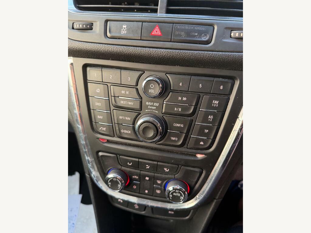 Vauxhall Mokka 1.6 Exclusiv Suv 2Wd Euro 5 Ss White #15