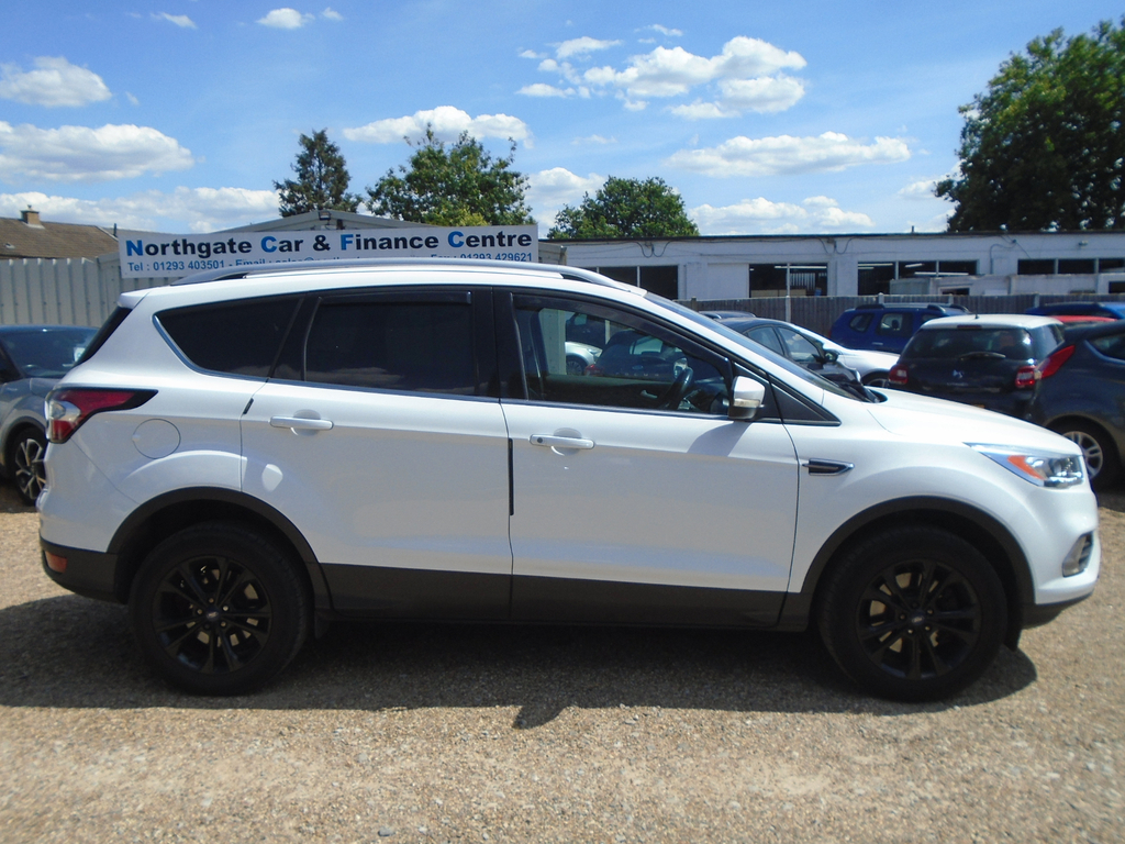 Ford Kuga 1.5 Tdci Titanium Suv Euro 6 S BK17DJD  #2