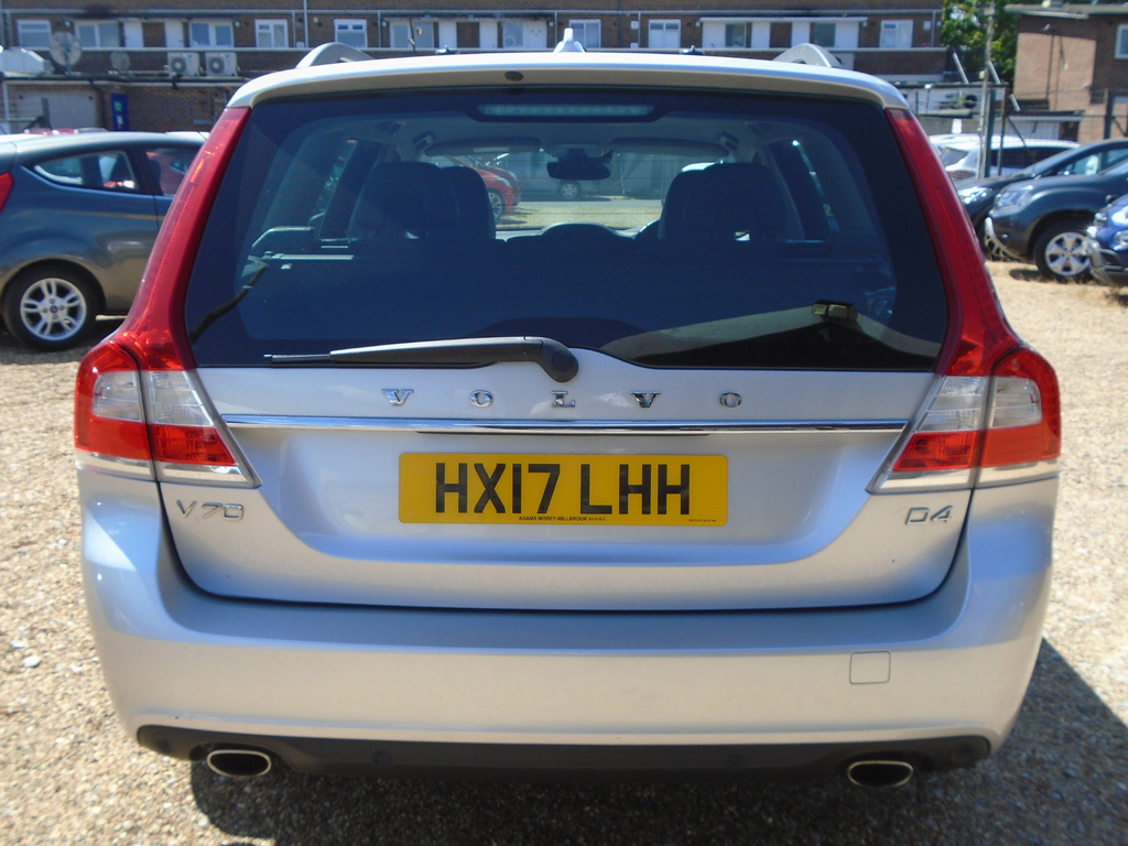 Volvo V70 2.4 D5 Se Nav Estate Geartronic Euro 5 #4