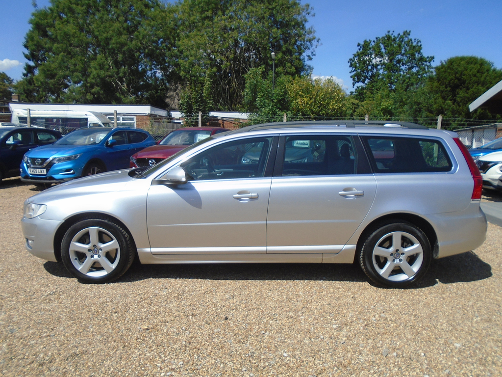 Volvo V70 2.4 D5 Se Nav Estate Geartronic Euro 5 #6