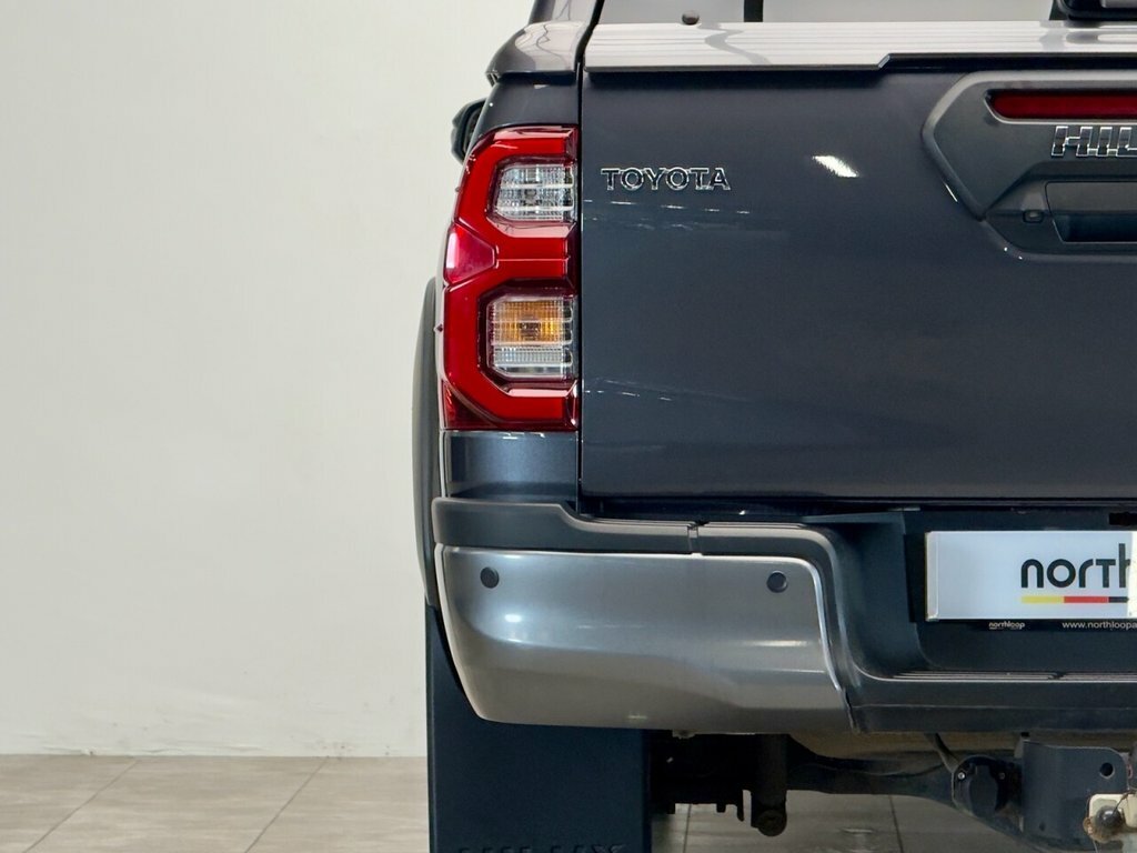 Toyota HILUX 2.8 D-4d Gr Sport Double Cab Pickup 4Wd Euro #14