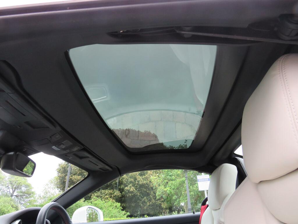 Mercedes-Benz SLK 2.1 Slk250d Amg Sport Convertible G-tro White #2