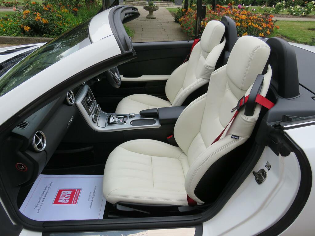 Mercedes-Benz SLK 2.1 Slk250d Amg Sport Convertible G-tro White #4