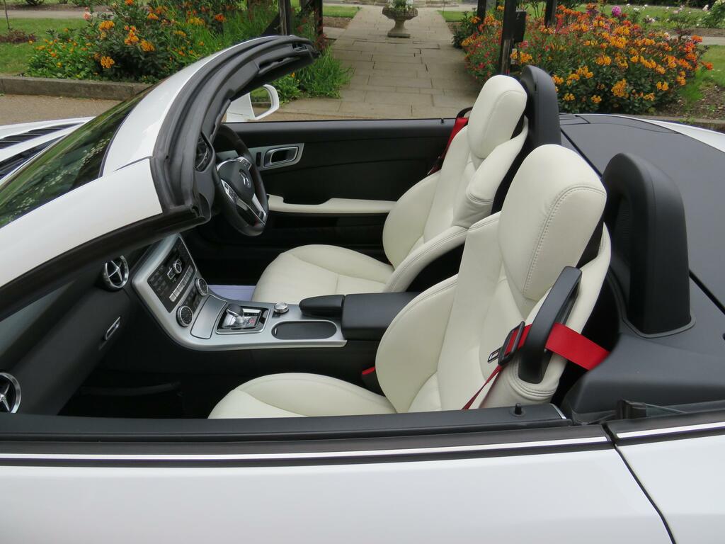 Mercedes-Benz SLK 2.1 Slk250d Amg Sport Convertible G-tro White #5