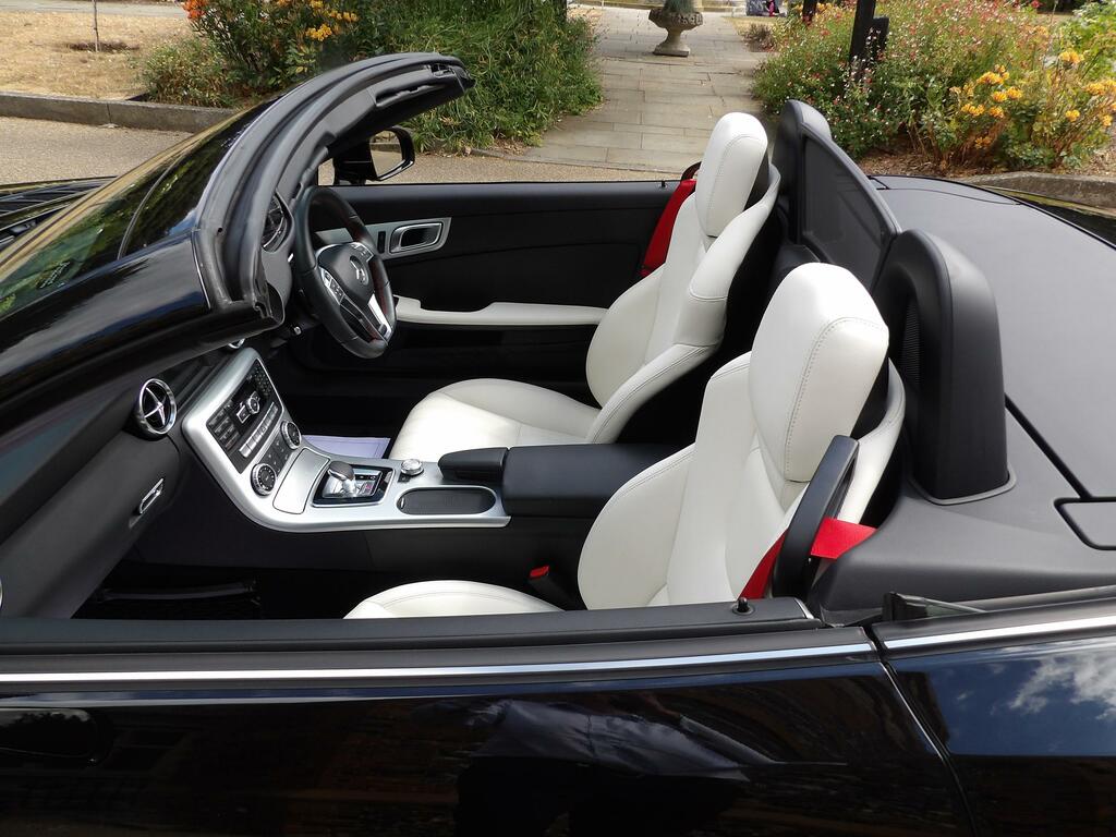 Mercedes-Benz SLK 2.1 Slk250d Amg Sport Convertible G-tro Black #4