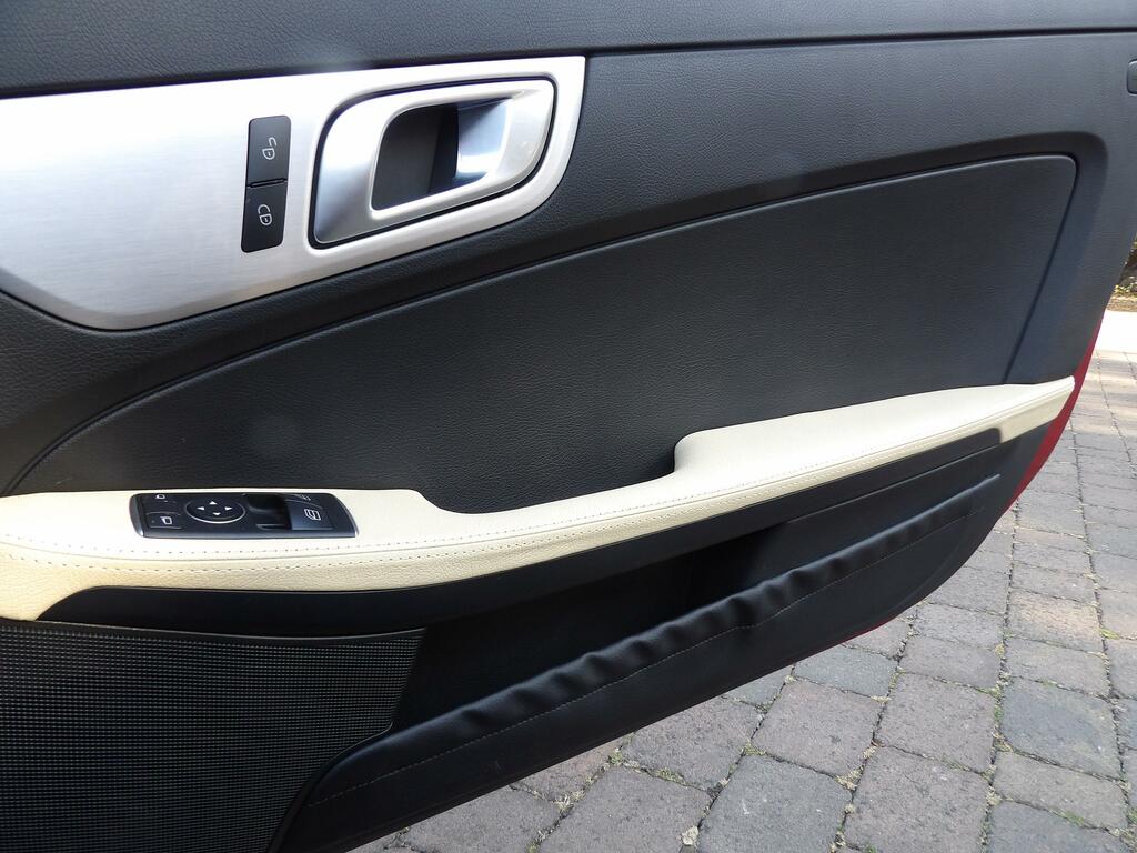 Mercedes-Benz SLK 2L Amg Sport White #10