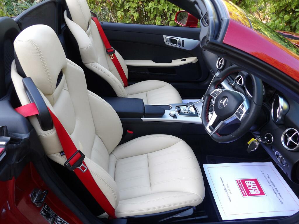 Mercedes-Benz SLK 2L Amg Sport White #8