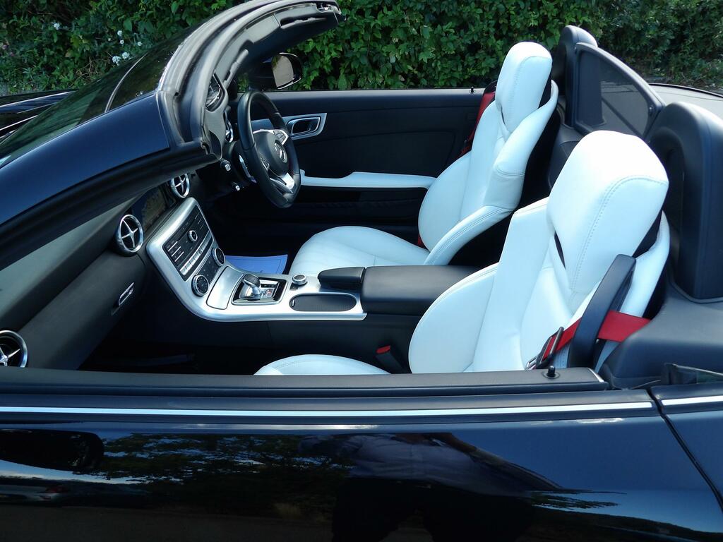 Mercedes-Benz SLC 2.0 Slc200 Amg Line Convertible G-troni EJ17XSH Black #5