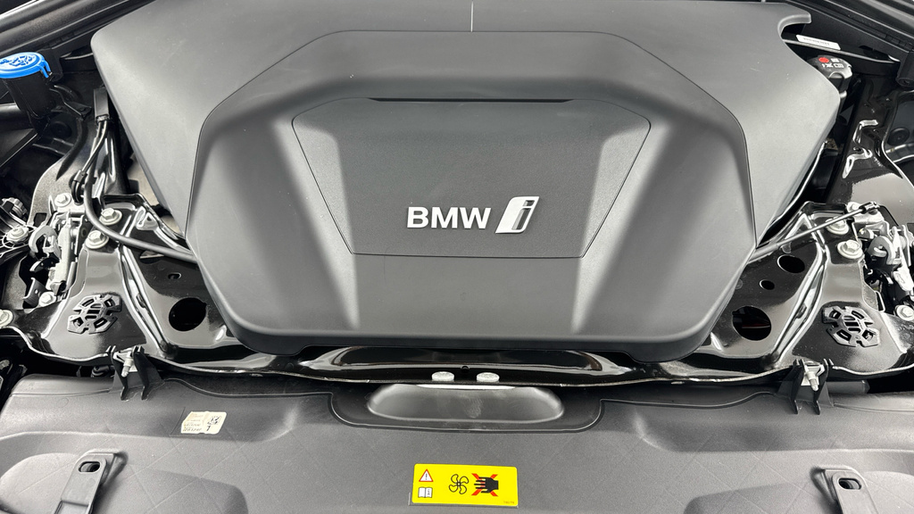BMW iX2 230Kw Xdrive30 M Sport 65Kwh Techpro22 Red #36