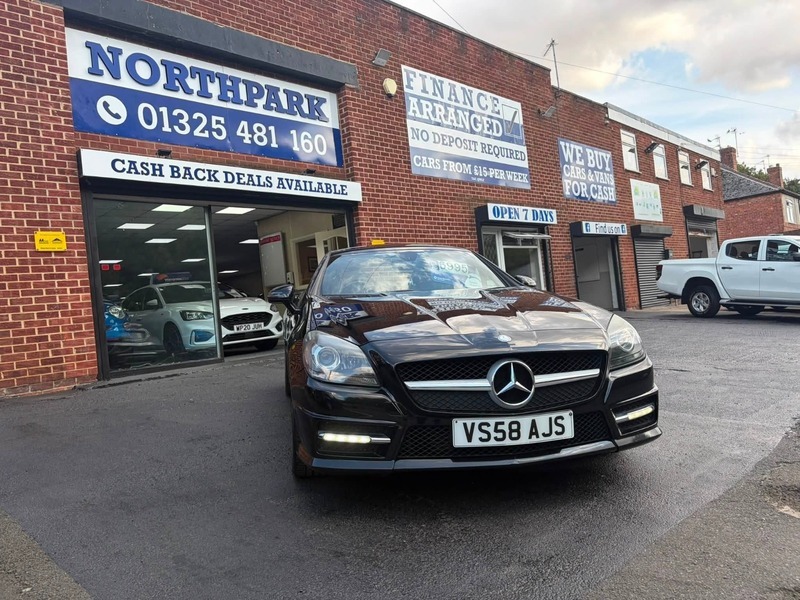Mercedes-Benz SLK Slk200 Blueefficiency Amg Sport Black #3