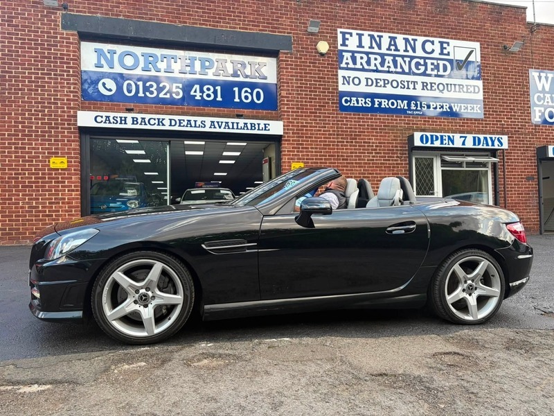 Mercedes-Benz SLK Slk200 Blueefficiency Amg Sport Black #4