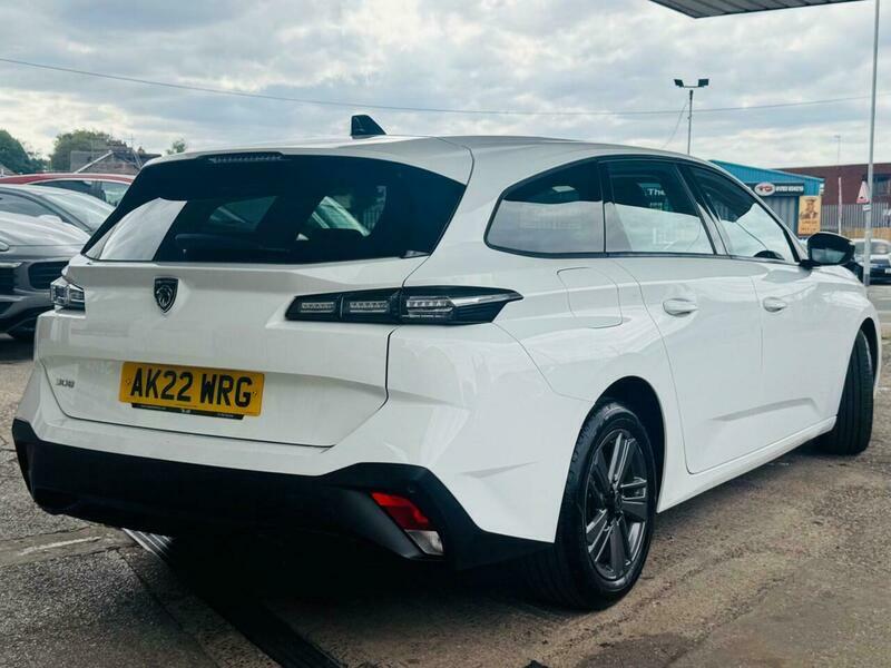 Peugeot 308 1.5 Bluehdi Active Premium White #3