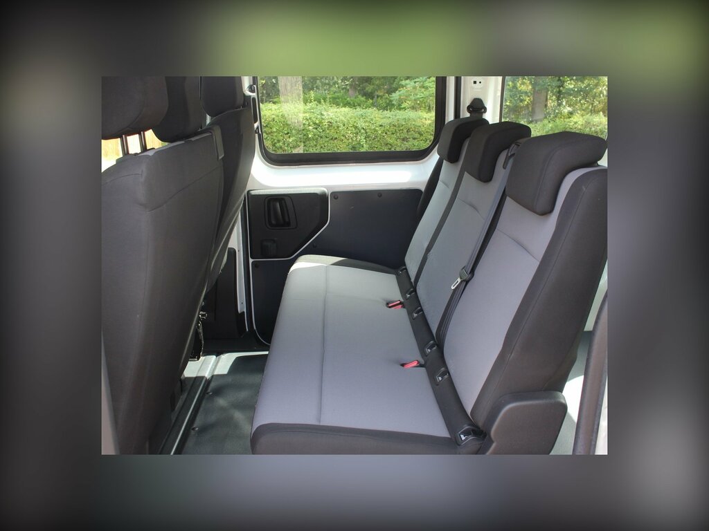 Peugeot Expert Combi 1.5 Bluehdi 120 Standard 6 Seater White #6