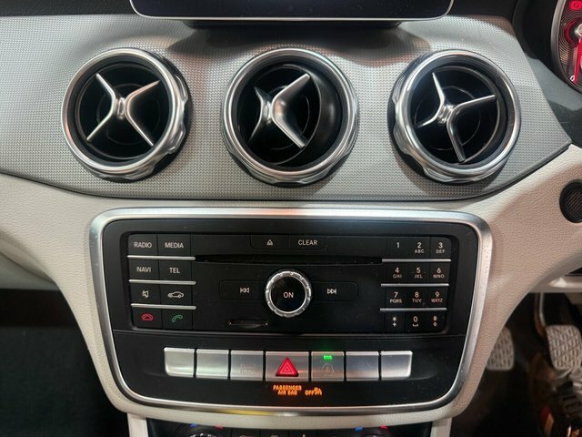 Mercedes-Benz GLA Class 2.1 Gla220d Amg Line Premium Plus 7G-dct 4Matic Grey #17