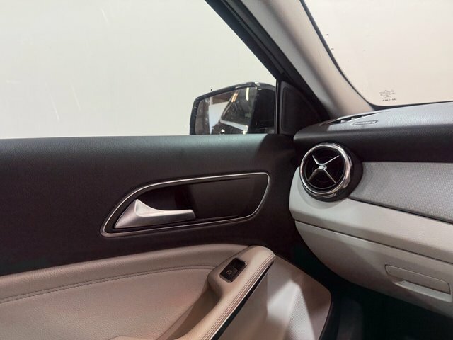 Mercedes-Benz GLA Class 2.1 Gla220d Amg Line Premium Plus 7G-dct 4Matic Grey #19