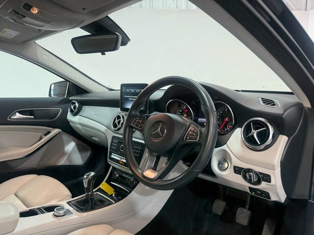 Mercedes-Benz GLA Class 2.1 Gla220d Amg Line Premium Plus 7G-dct 4Matic Grey #10