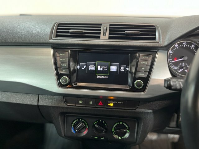 Skoda Fabia 1.0 Tsi Monte Carlo Black #17