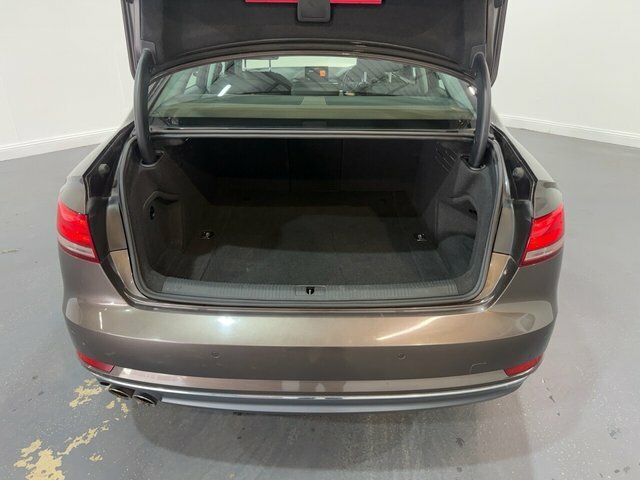 Audi A4 1.4 Tfsi Sport Saloon Euro 6 S Black #9