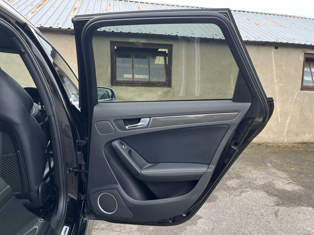 Audi RS4 Avant Rs 4 Avant 4.2 Fsi Quattro 450 Ps S Tronic Silver #32
