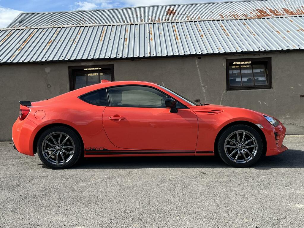 Toyota GT86 Club Series Orange Edition Orange #3