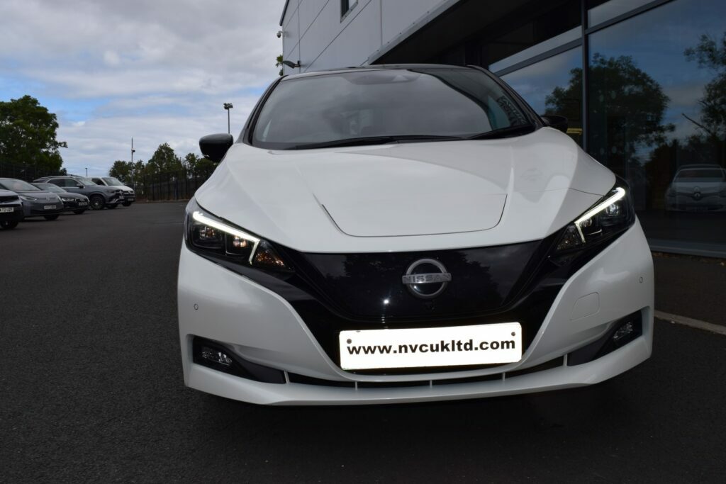 Nissan Leaf 110Kw 39Kwh Tekna White #4