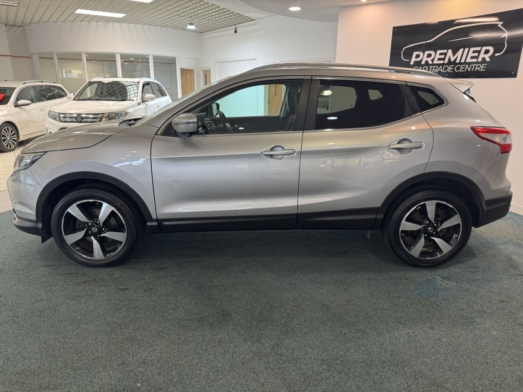 Nissan Qashqai 1.2 Dig-t N-tec Xtronic Silver #3