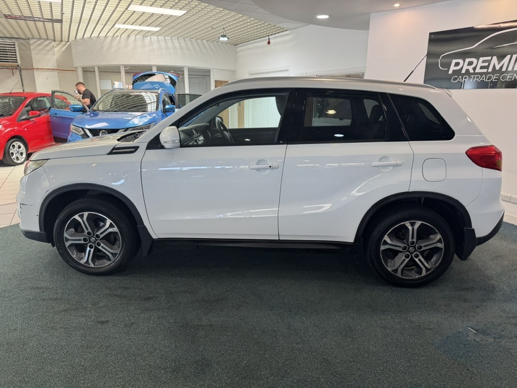 Suzuki Vitara 1.6 Ddis Sz5 Allgrip White #3