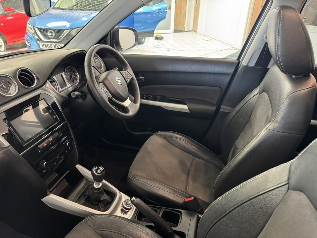 Suzuki Vitara Vitara 1.6 Sz5 Allgrip Euro 6 Ss 1515 Suzu Grey #32