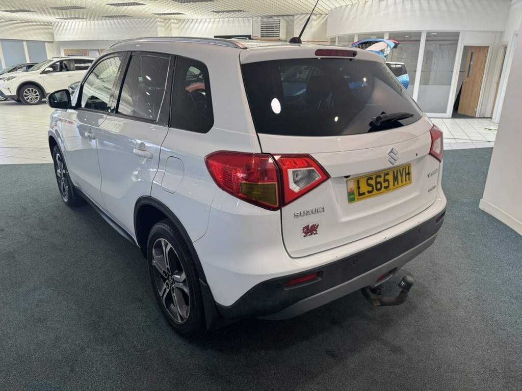 Suzuki Vitara 1.6 Ddis Sz5 Allgrip White #4